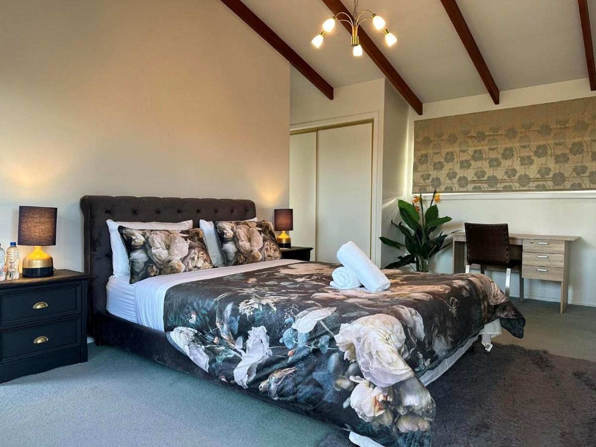 The Airport Homestay House Christchurch Exteriör bild