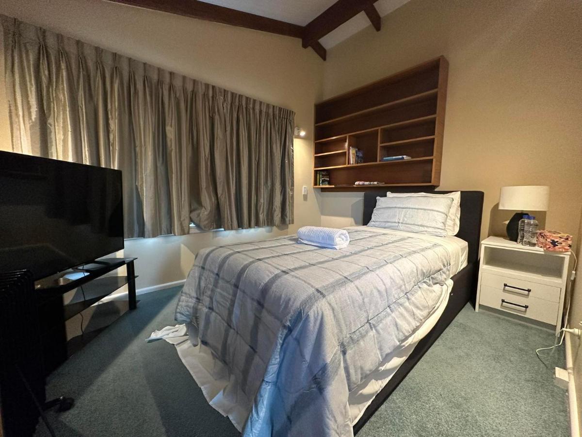 The Airport Homestay House Christchurch Exteriör bild
